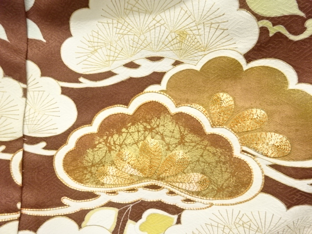  幕に松藤模様刺繍色留袖仮絵羽(八掛付き)